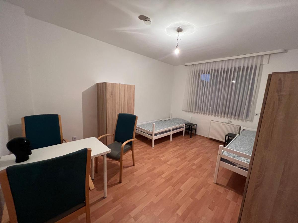 Duisburg Feelhome, Flughafen Nah,3-Schlafzimmer, Dusche Ebenerdig, Zentral, Wifi, Ground Floor 외부 사진
