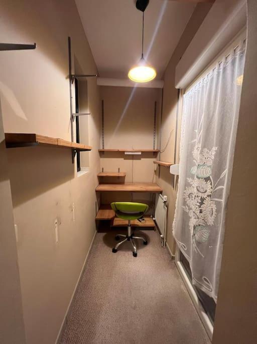 Duisburg Feelhome, Flughafen Nah,3-Schlafzimmer, Dusche Ebenerdig, Zentral, Wifi, Ground Floor 외부 사진